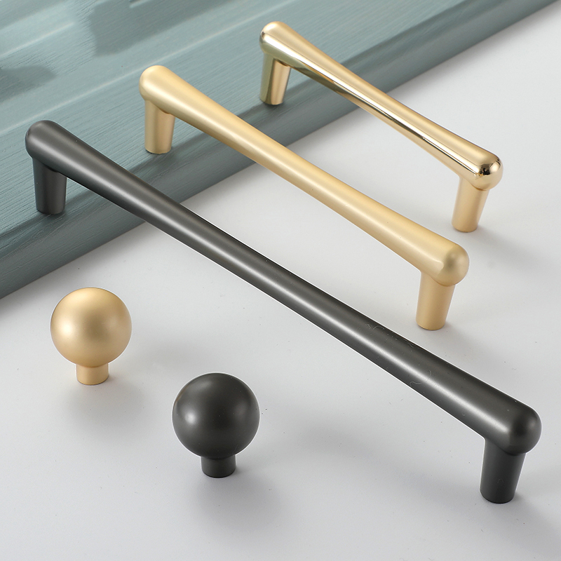 Furniture Hardware Items - Tiradores y pomos negros y dorados